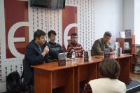 Сектор критики у книгарні Є